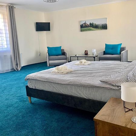 Downtown Studio Apartment Targu Mures Ngoại thất bức ảnh